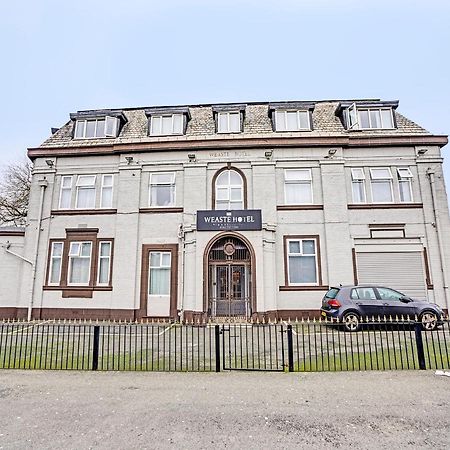 Weaste Hotel, West Manchester Солфорд Экстерьер фото