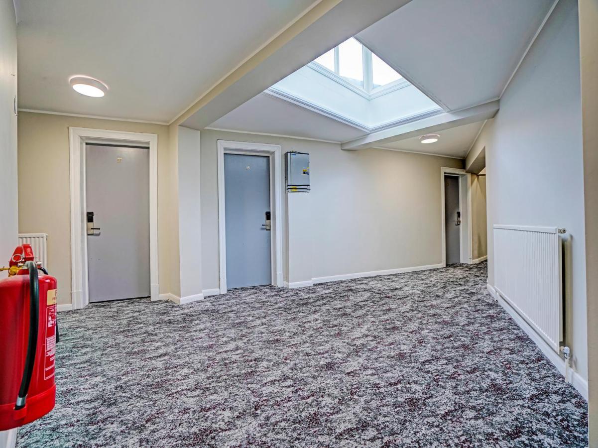 Weaste Hotel, West Manchester Солфорд Экстерьер фото