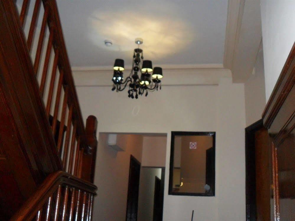 Weaste Hotel, West Manchester Солфорд Экстерьер фото